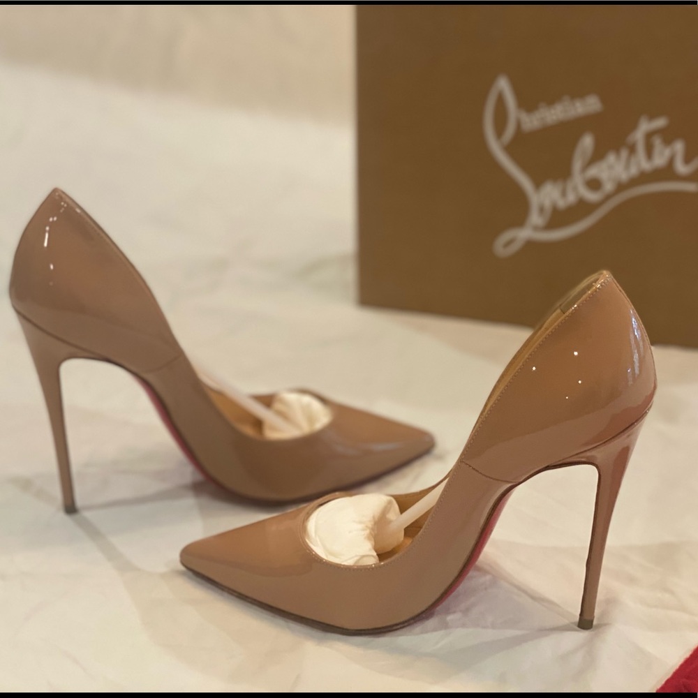 Christian Louboutin So Kate Nude Patent Pumps